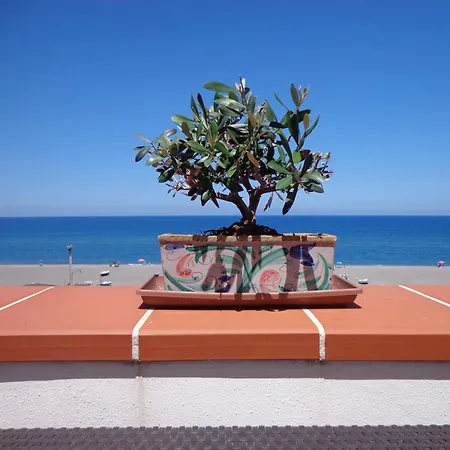 Vacanze Al Mare Patrizia's Sweet * Terme Vigliatore